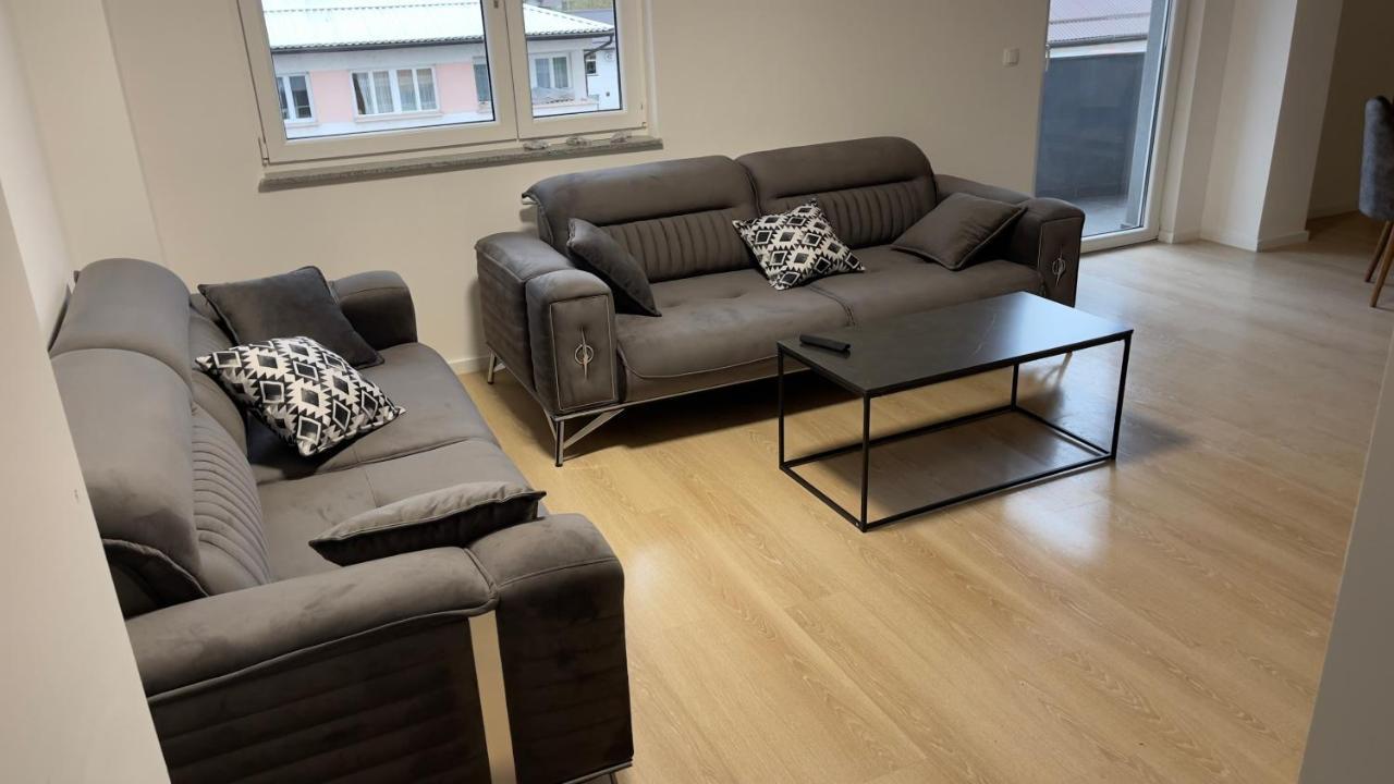 شقة Apartman Lux Zepce المظهر الخارجي الصورة